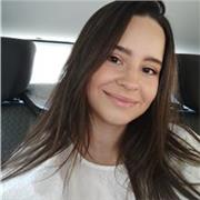 Profesora de apoyo escolar especializada en contabilidad, recursos humanos, gestión financiera, logística y matemáticas financieras