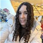Imparto clases de todas las materias en alumnos desde infantil hasta bachillerato. He estudiado el bachillerato social y actualmente estoy cursando un doble grado de educación infantil + educación primaria. Soy una persona muy paciente y con muchas ganas 