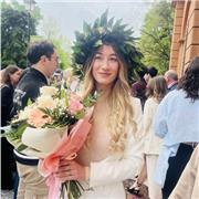 Laureata in Comunicazione e attuale studentessa della magistrale, offro ripetizioni in Inglese, Francese, aiuto compiti...