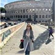 Dottoressa in Giurisprudenza impartisce lezioni di diritto e italiano