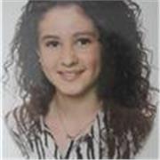 Profesora de matemáticas para niños que estén cursando hasta bachiller.
