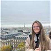 Estudiante de física se ofrece como profesora particular