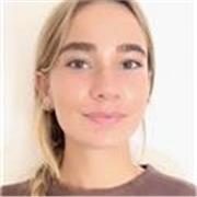 Antigua alumna del Liceo Francés con experiencia previa a la hora de tratar con niños