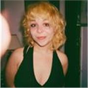 Profesora ambientada sobre todo en el mundo artístico. Me fascina y he intentado siempre poder enseñar sobre lo que más me gusta.