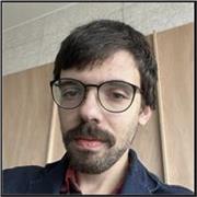 Offro lezioni di storia ai studenti superiori, in un modo organizzato secondo gli interessi dello studente. 
