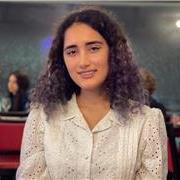 Développez votre aisance à l’oral avec des techniques éprouvées d’une enseignante expérimentée en IELTS.