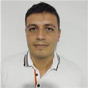 Soy un profesional el cual le gusta compartir e impartir los conocimientos adquiridos, soy licenciado en lengua extranjera con énfasis en inglés