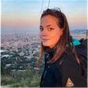 Profesora de catalán, castellano, historia, filosofía, geografía y latín
