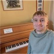 Friendly and fun piano tutoring from professional jazz pianist and experienced teacher in Glasgow