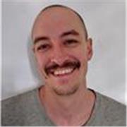 Ricercatore Universitario impartisce lezioni di Biologia