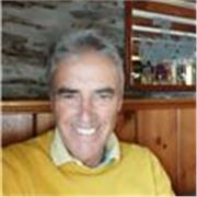 Highly experienced communications specialist and English trainer