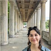 Spanischlehrerin (Online Unterricht möglich)