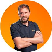 Ingeniero de software con veinte años de experiencia da clases de programación en C# y Java