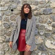 Laureata in Lingue e Letterature moderne, impartisco lezioni di francese e letteratura italiana e francese!