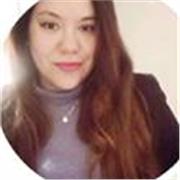 Profesora de español que imparte clases para todas las edades