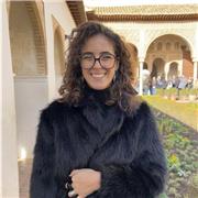 Profesora de sociales apta para todos los niveles, tengo el master de profesorado y soy graduada en trabajo social