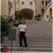 Sono insegnante e laureata in scienze dell' educazione. Ho esperienza