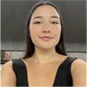 Profesora de matemáticas con más de 4 años de experiencia.