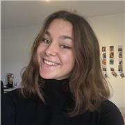 Étudiante en 2e année de médecine, avec Baccalauréat S mention très bien