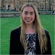 Lezioni di inglese da una madrelingua che ha insegnato lingue da tre anni. Ho una laurea in psicologia e l'italiano