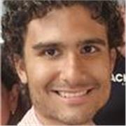 Profesor de física con mucha motivación a la hora de dar temario.