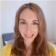 Insegnante di italiano abilitata alla professione con esperienza pluriennale in scuole di ordine e grado