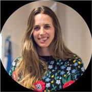 Profesora de marketing digital para emprendedores o usuarios que quieran desarrollar habilidades en medios digititales
