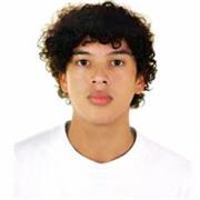 Joven responsable y con buena actitud, con experiencia personal en fútbol y trato con niños. Ofrezco clases básicas de iniciación 