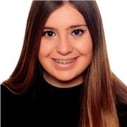 Graduada en turismo imparte clases de repaso a niños de primaria y/o en materias de turismo y hostelería