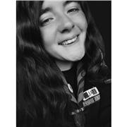 Ciao, mi chiamo Alessandra, ho 21 anni e mi sono diplomata in un Istituto Tecnico Commerciale sett. Economico, e impartisco lezioni di italiano e grammatica a studenti di scuola primaria e scuola secondaria di I grado