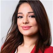 Obwohl ich Architektur studiert habe, habe ich immer Interesse daran, als arabischer Lehrer zu arbeiten.