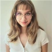 Estudiante de bellas artes en segundo de carrera, puedo dar clases de historia del arte, dibujo y pintura. También ilustración