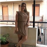 Sono diplomata in scienze umane ho 21 anni e impartisco lezioni di doposcuola per i bambini di scuola elementare