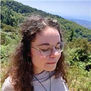 Laureata in lingue offre lezioni di inglese per bambini di scuole materne e medie