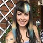 Profesora de repaso escolar, con experiencia en matemáticas e inglés