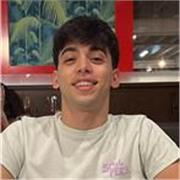 Estudiante de Administración y Dirección de Empresas doy clases de repaso de todas las asignaturas a estudiantes de Primaria y ESO