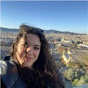 Laureata in lingue e traduzione. Impartisce ripetizioni per ragazzi di qualunque età