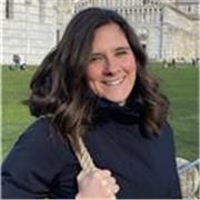 Docente di diritto ed economia impartisce lezioni private da remoto