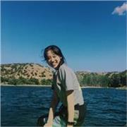 I am a teacher based in Madrid, I was educated in Oxford University for Neuroscience, but I love teaching as a side quest 