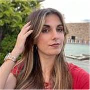 Profesora acta para clases particulares a niños u adolescentes 