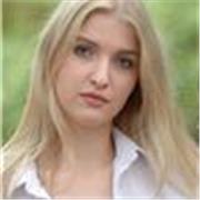 Energetic English tutor guiding teenagers and adults to speak naturally, gain confidence, and love using English in real life. 