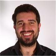 Profesor de cine (actor, director, guion, edición de video y cine de animación), cómic y desarrollo de videojuegos