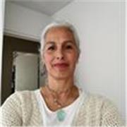 Professeur de yoga certifiée, plus de 25 ans d'expérience sur différents thèmes : travail postiral ou comment améliorer l'ancrage et équilibre, yoga des yeux, améliorer la respiration pour une meilleure qualité de sommeil et repos