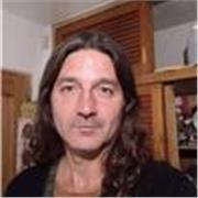 Licenciado en lenguas y literaturas en la Universidad de Venecia imparte clases de italiano