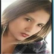 Profesor de Computacion imparte clases a niños de todas las edades