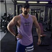 Ex culturista, entrenador especializado em mujeres , nutricionista esportivo
