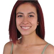 Profesora de dibujo análogo y digital