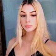 Soy una persona muy paciente, y con muchas ganas de enseñar y poder cuidar a los peques, mis clases son divertidas y entretenidas, no se hacen monótonas y aparte de enseñar a los niños se lo pasan súper bien aprendiendo conmigo