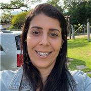 Professora de Biologia do ensino médio e ciências para o fundamental. Formada em genética e com mestrado em genética molecular