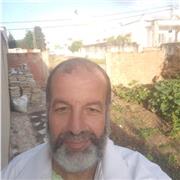 Prof de math en Tunisie donner cours particulier pour eleves de secondaires.